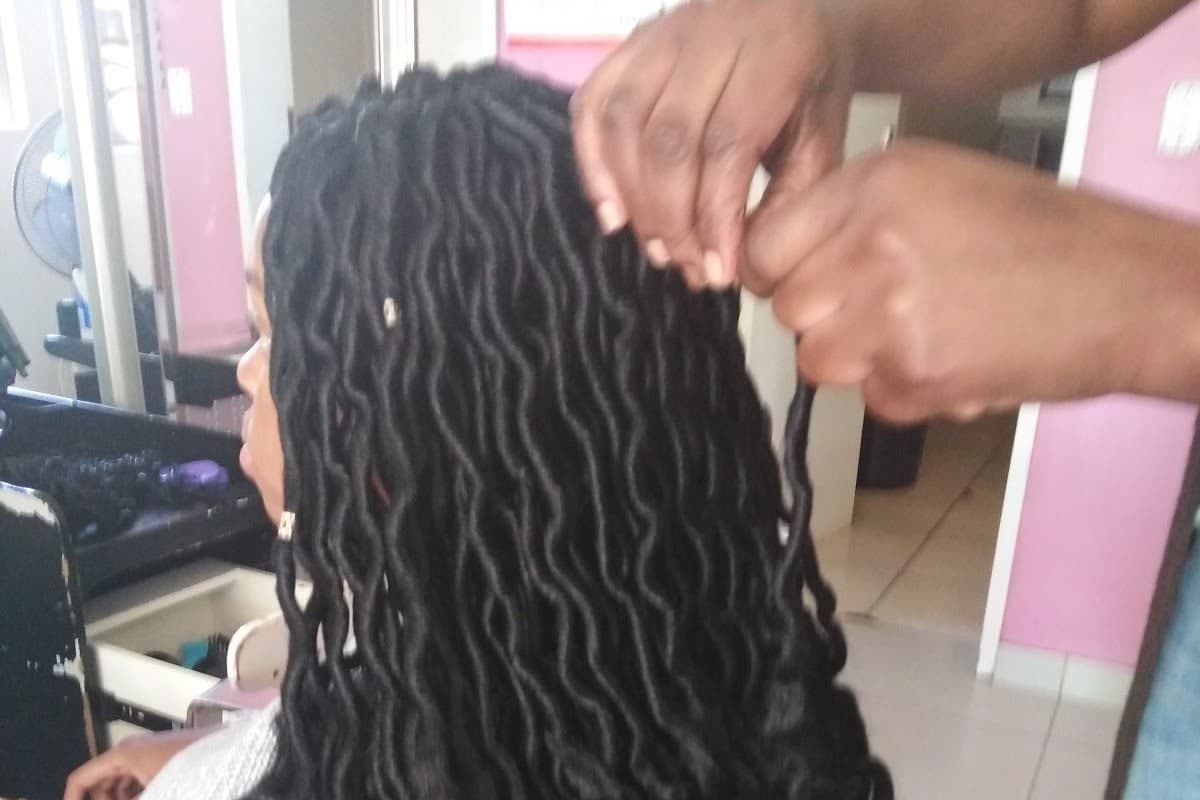 Be 21 Hair And Beauty Salon