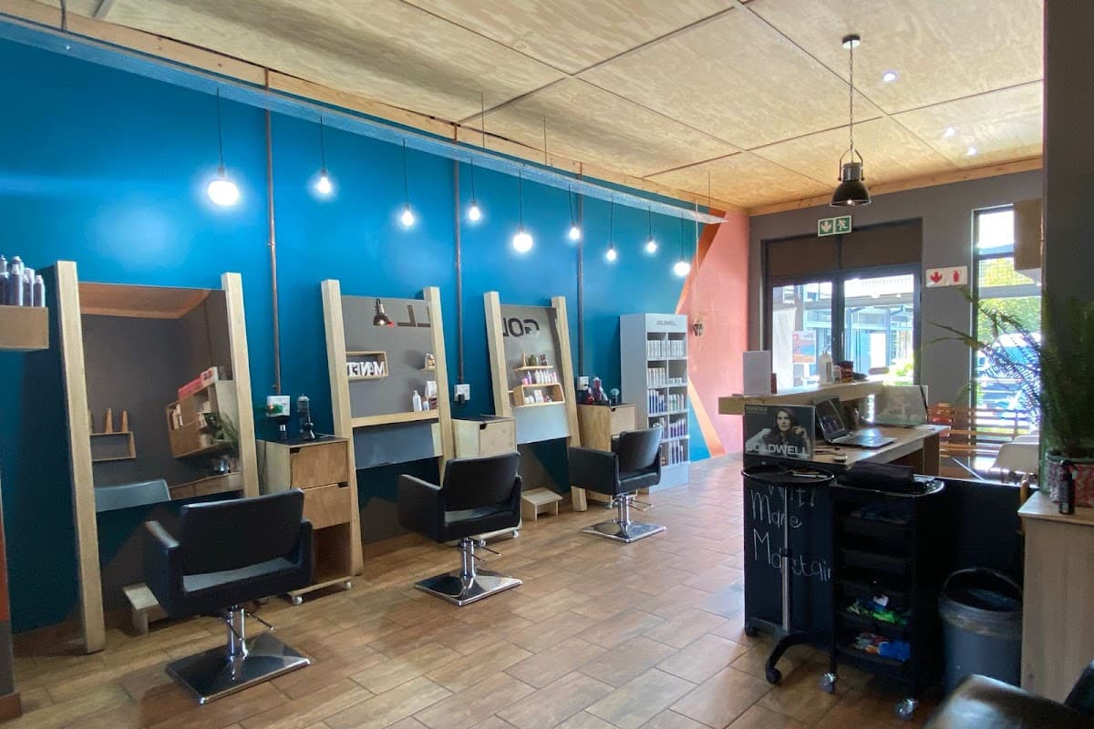 Manetain Hair Studio
