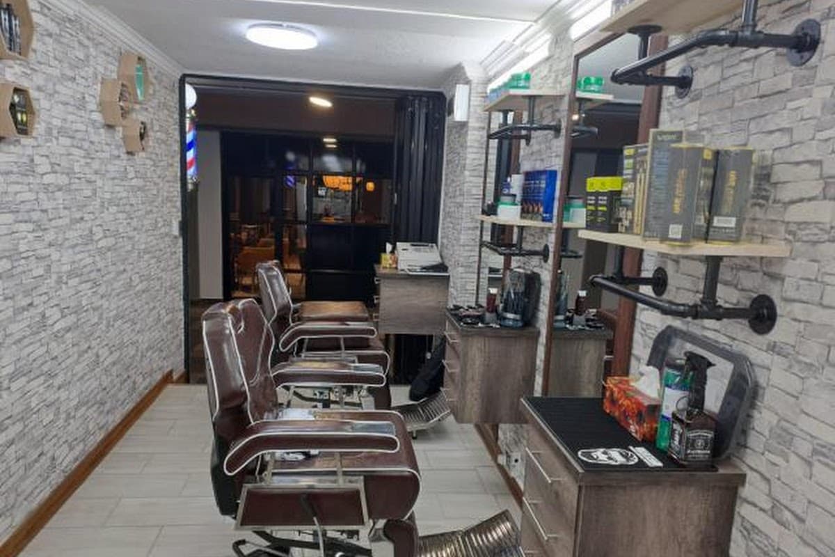 Forest Walk Best Barber Shop