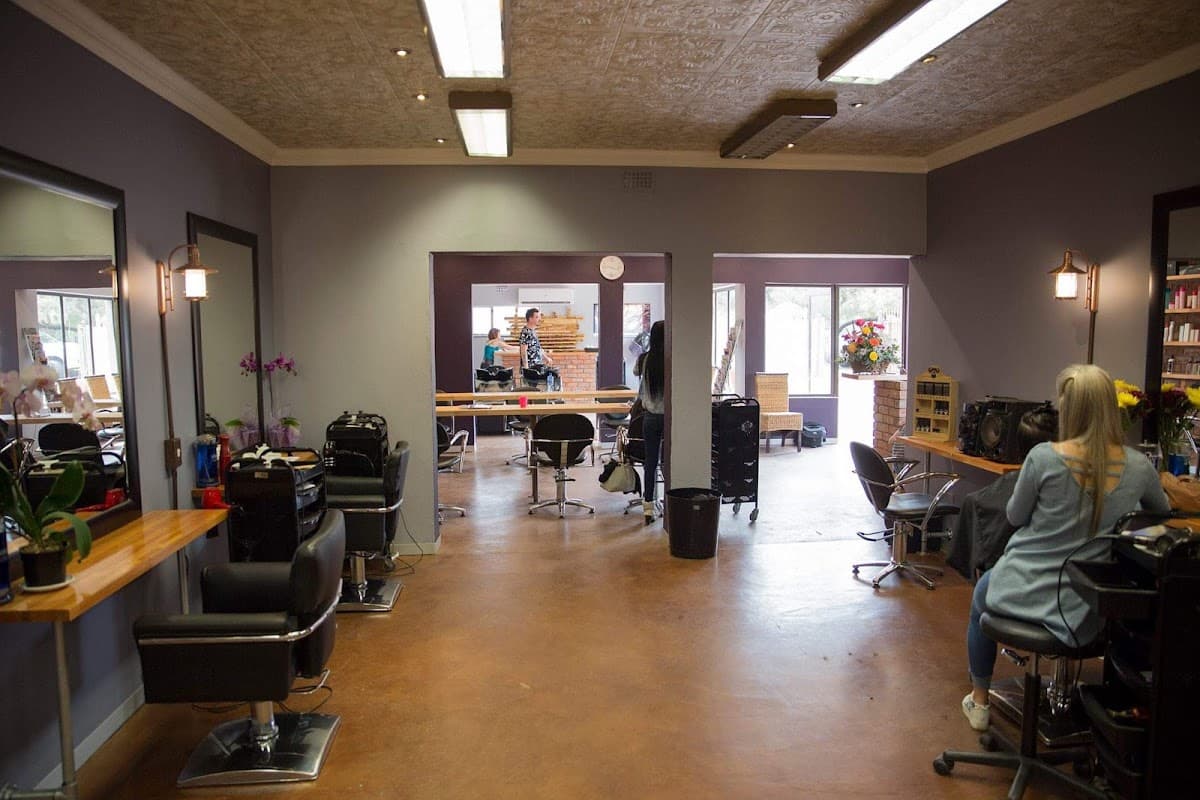 Head Rush Hairdressing