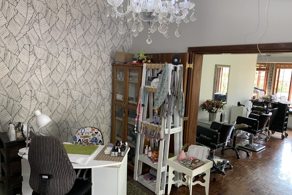 Mares Hair Stylists