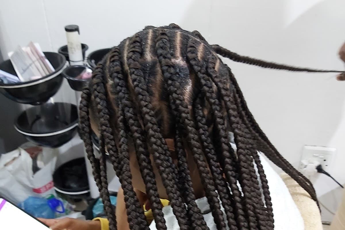 Alberts Unisex Salon